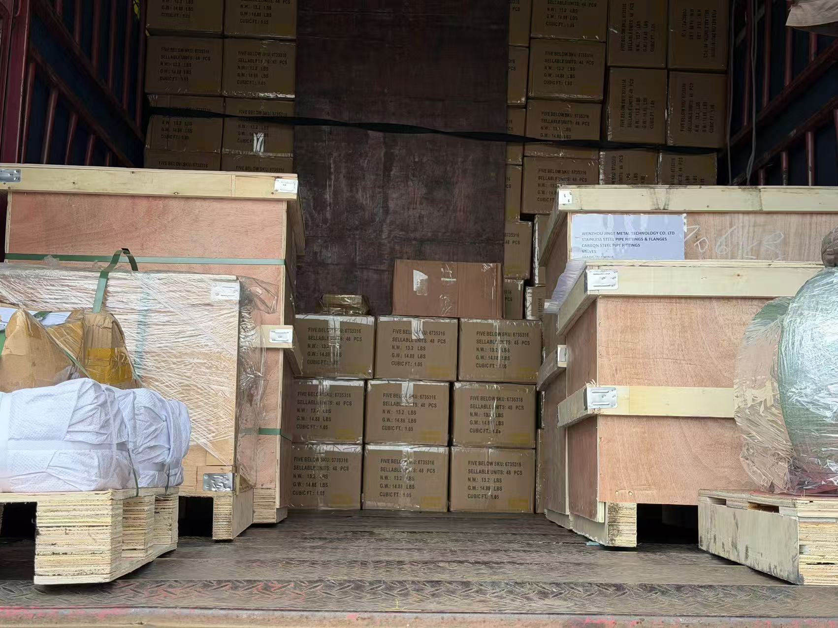 Átfogó ipari csővezeték-termékek Vietnamba szállítva – Egyablakos beszerzés globális ügyfelek számára